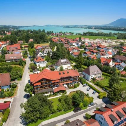 Drohnenaufnahme von Füssener Hotel