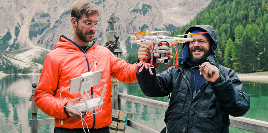 Kinoproduktion mit Drohne am Pragser Wildsee
