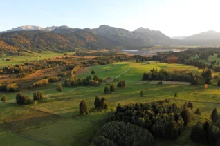 Luftaufnahme von Landschaft bei Füssen